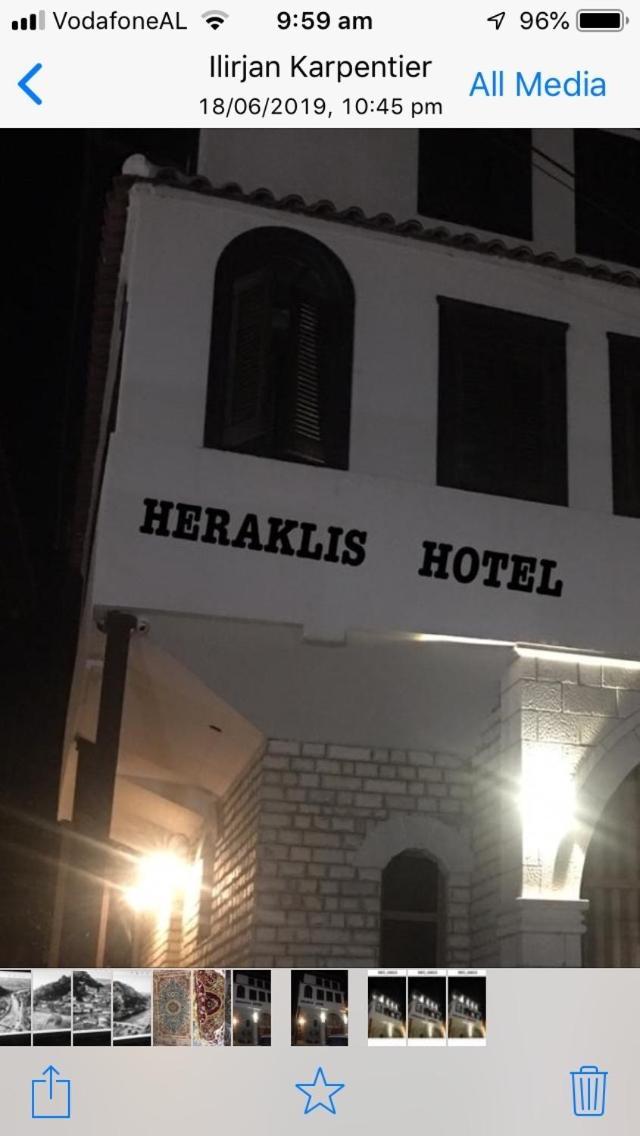 Heraklis Hotel 培拉特 外观 照片